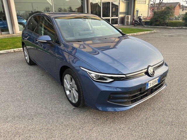 VOLKSWAGEN Golf 8ª serie