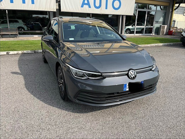 VOLKSWAGEN Golf 8ª serie